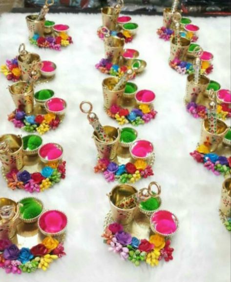 Holi Gift Ideas, Holi Packaging, Holi Theme Decoration At Home, Holi Decorations Ideas, Holi Craft, Holi Hampers, Holi Ideas, Holi Decor, Holi Photoshoot