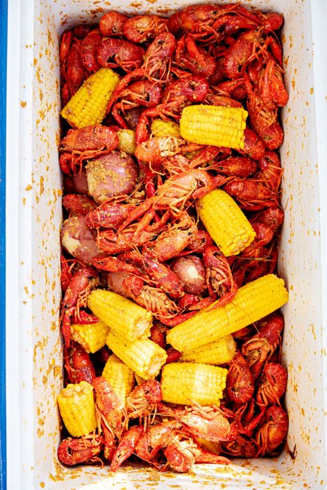 The Dao Family Shares Their Viet-Cajun Crawfish Tradition With Us | Southern Living Crawfish Recipe, Crawfish Dishes, Crawfish Boil Recipe, Cajun Seafood Boil, Crawfish Boil Party, Crawfish Recipes, Seafood Party, Cajun Crawfish, Cajun Seafood