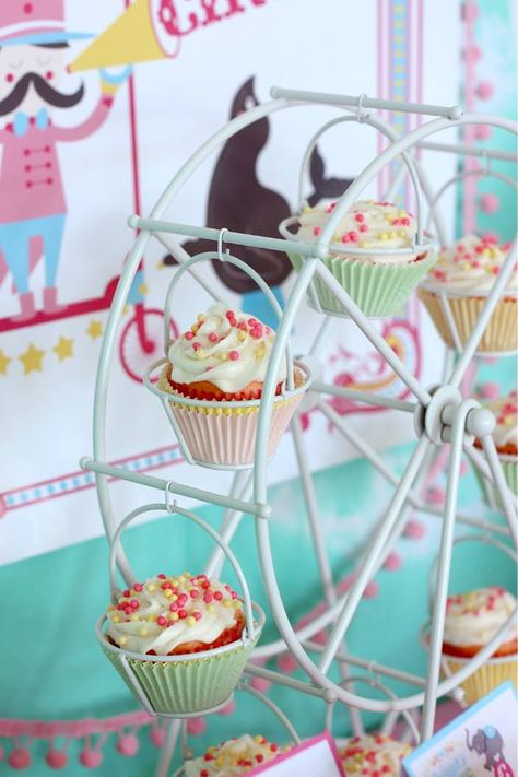 Cupcake Ferris Wheel, Pink Table Cloth, Circus Cupcakes, Circus First Birthday, Traveling Circus, Carousel Birthday Parties, Strawberry Soda, Carousel Birthday, Circus Carnival Party