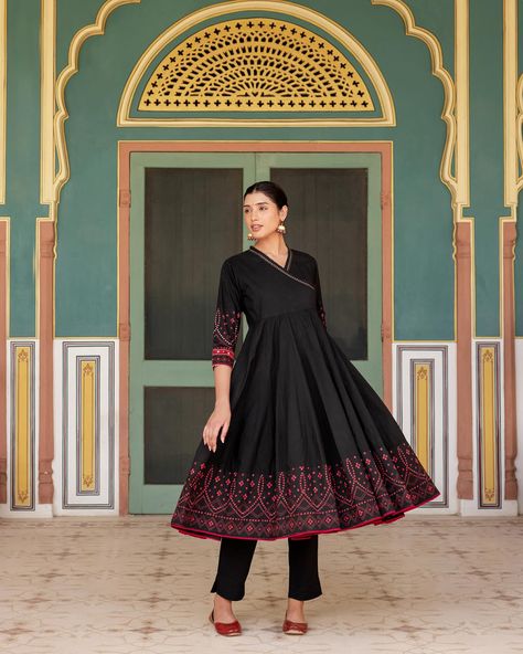 Bandhani - New Arrivals! Black is an incredibly versatile colour that can transition easily from day to evening wear, with the addition of a few accessories. Tie-dye bands accentuate the traditional appeal of this angarkha. Colourful thread work and bright tassels further enhance its appeal. Sizes available: S, M, L, XL [ Cottons Jaipur, Cotton, Bandhani, Craft, Traditional wear, Handmade Kurtas, Everyday-wear, Festive] #cottons #cottonsjaipur #newarrivals #bandhani #summer #summer2024... Cottons Jaipur, Bandhej Suits, Bandhani Dress, Outfits Indian, Dresses Classy, Elegant Dresses Classy, Abaya Designs, Boutique Stores, Traditional Wear