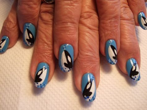 Orca, Killer whale nail art Whale Tail Nail Art, Whale Nail Designs, Orca Nails, Whale Nail Art, Whale Nails, Alaska Nails, Nail Art Zodiac Signs, Fun Nail Designs, Rasta Nails