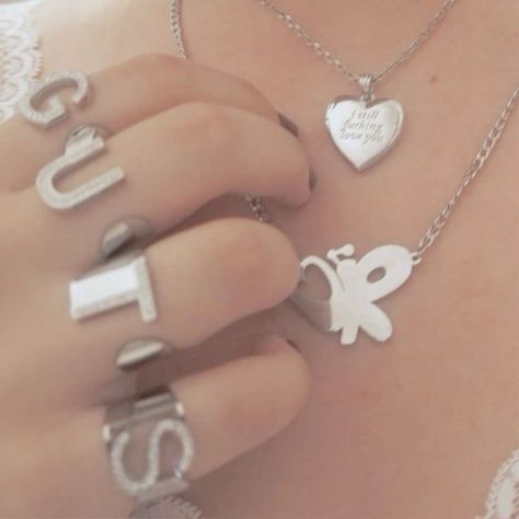 Olivia Rodrigo Core, Guts Aesthetic, Olivia Rodrigo Aesthetic, Olivia Lyrics, Aesthetic Jewellery, Necklace Aesthetic, Olivia Rodrigo Guts, Mexican Girl, Sweet Nothings