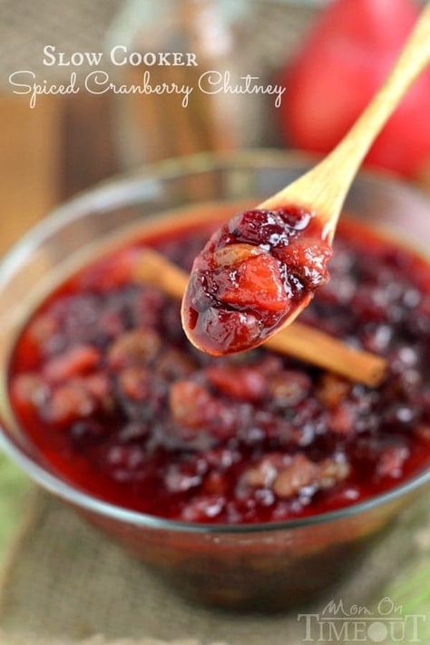 Cranberry Chutney Recipe, Cranberry Pistachio Fudge, Crockpot Side Dishes, Mom On Timeout, Cranberry Pistachio, Cranberry Chutney, Cranberry Recipes, Chicken Slow Cooker Recipes, Chutney Recipes