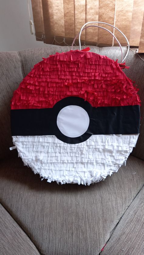 Pokeball Pinata Diy, Diy Pokemon Pinata, Pokemon Pinata, Pokemon Party Decorations, Pikachu Birthday, Pokemon Themed Party, Pokemon Birthday Cake, Pikachu Cake, Minnie Mouse 1st Birthday