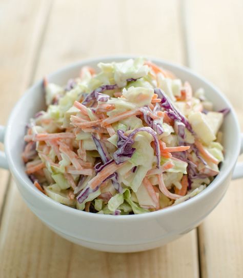 Southern Coleslaw, Best Coleslaw Recipe, Apple Coleslaw, Kentucky Fried Chicken, Homemade Coleslaw, Macaroni Salad Recipe, Creamy Coleslaw, Kentucky Fried, Slaw Recipes