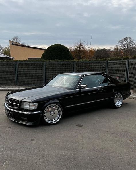 Mercedes 560 Sec, Mercedes Sec, 560 Sec, Car Gadgets, Vroom Vroom, Whips, Old Cars, Custom Cars, Mercedes Benz