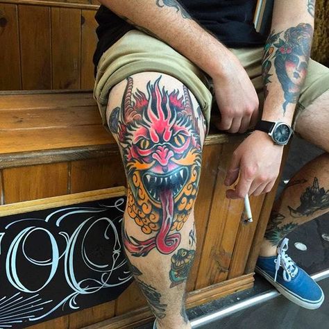 Traditional Tattoo Knee, Kneecap Tattoo, Tattoo Above Knee, Tattoo Knee, Traditional Style Tattoo, Traditional Tattoo Sleeve, Inspiration Tattoos, Octopus Tattoo, Tatuaje A Color