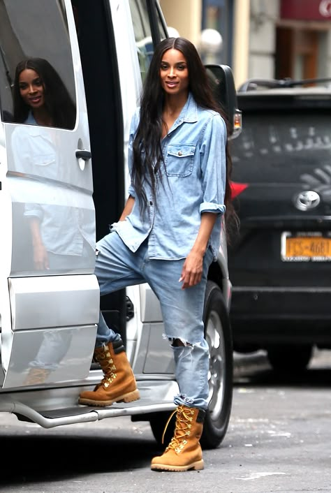 Ciara Style, Timberland Outfits, Mode Casual, Looks Street Style, Mode Inspo, Tomboy Fashion, Fashion Mode, Looks Style, Mode Inspiration