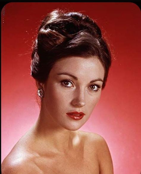 @vintagepasts_ on Instagram: “#janeseymour #actress #chic #style #vogue #retro #70s #80s #vintage #vintagepasts” Lady Jane Seymour, Dr Quinn, British Celebrities, Bond Girls, Jane Seymour, British Actresses, Real Beauty, Classic Beauty, Celebrities Female