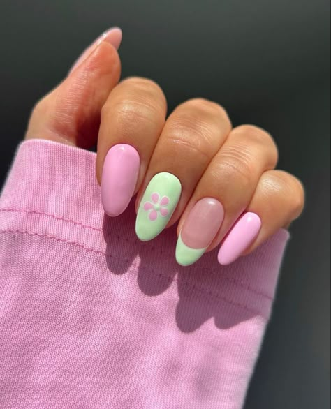 cute simple pink and green nails spring flower nail inspo for acrylic or gel nails Simple Cute Spring Nails, Pretty Flower Nail Designs, April Nail Ideas 2024, Spring Nails With Green, Pink Mint Nails, Spring Themed Nails Simple, Cute Spring Nail Designs Almond, Cute Nails For April, Cute Easy Spring Nails