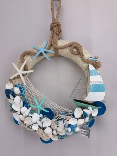 40+ DIY Summer Decor Projects to Spruce Up Your Home | HubPages Seashell Wreaths, Mason Jar String Art, Decor Marin, Diy Summer Decor, Beach Crafts Diy, Beach Themed Crafts, Diy Beach Decor, Art Coquillage, Seashell Projects