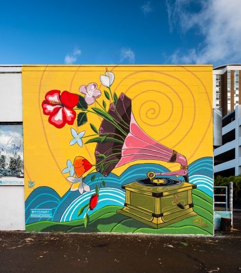 by Mike McGinn in Honolulu, Hawaii, 2/19 (LP) Street Art Illusions, Puerto Rican Art, Snail Art, School Murals, School Painting, Wall Painting Decor, Street Graffiti, Murals Street Art, Graffiti Murals