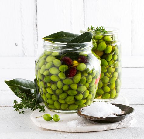 Olive Brine, Fresh Olives, Marinated Olives, Mediterranean Food, Mediterranean Recipes, Fresh Produce, Other Recipes, Pesto, Vinegar