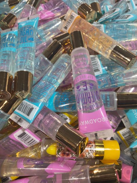 Beauty Supply Products, Lip Gloss Beauty Supply Store, Beauty Supply Lip Gloss, Beauty Supply Store Aesthetic, Lip Gloss Aesthetic, Lipgloss Aesthetic, Lipgloss Collection, Lips Essentials, Lip Gloss Cosmetics