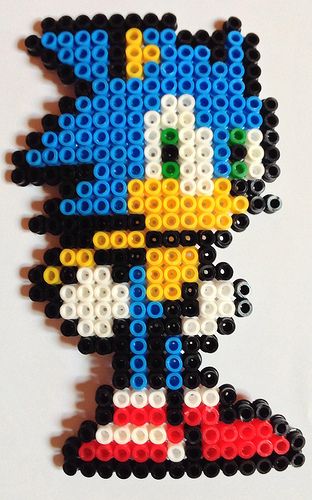 Sonic | Flickr - Photo Sharing! Ironing Perler Beads, Perler Bead Sonic, Perler Bead Mario, Hamma Beads Ideas, Easy Perler Bead Patterns, Melty Bead Patterns, Pearl Beads Pattern, Easy Perler Beads Ideas, Fuse Bead Patterns