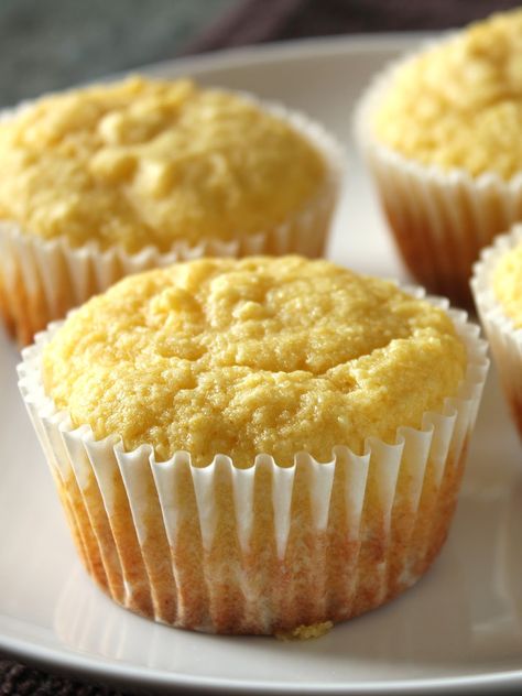 Wheat-Free Muffins: Basic Vanilla and Lemon Glazed Fructose Malabsorption Recipes, Muffins Lemon, Fructose Free Recipes, Vanille Muffins, Fructose Intolerance, Fructose Malabsorption, Fodmap Breakfast, Vanilla Muffins, Fructose Free