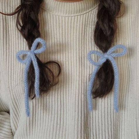 Crochet Bows, Mini Bows, Crochet Hair Styles, Pita, Hair Looks, Hair Ties, Hair Inspo, Hair And Nails, Hair Inspiration