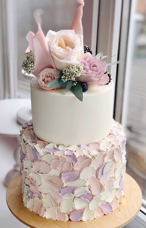 Anniversary Cake Buttercream, 90th Birthday Cakes, Tiered Cakes Birthday, Tiered Cake Design, Beautiful Cake Designs, Elegant Birthday Cakes, 18th Birthday Cake, Creative Cake Decorating, Tiered Cake