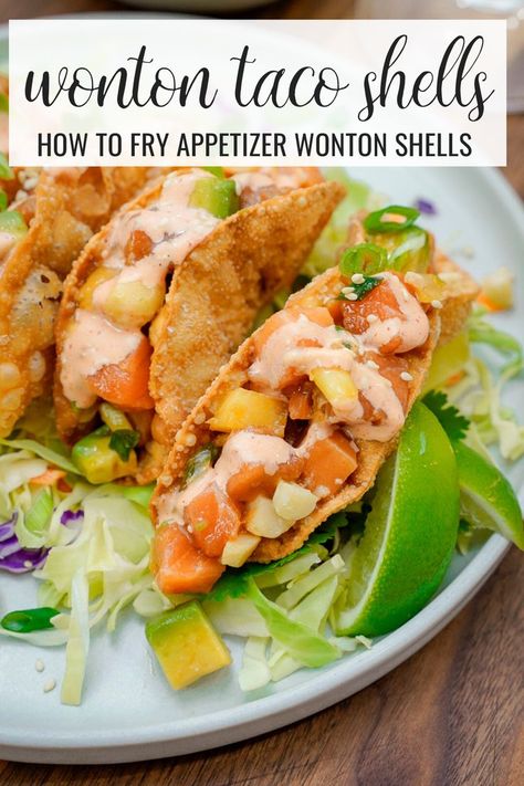 Wonton taco shells for appetizers and finger food. Mini Taco Appetizer, Poke Tacos, Chicken Wonton Tacos, Baked Wontons, Taco Appetizers, Wonton Wrapper Recipes, Crispy Taco Shells, Wonton Tacos, Shrimp Wonton