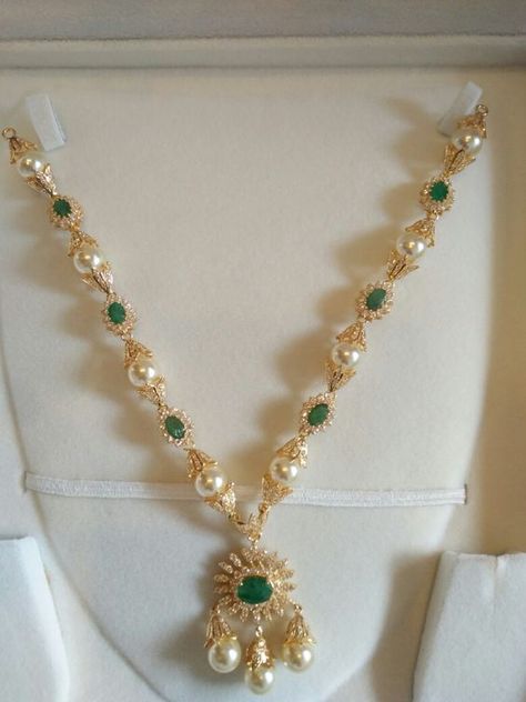 Sparkling Fashion: South sea pearls Gold necklace designs / Gottu pusala necklace collection Perals Haram Gold, Gold Pearl Jewelry, Pearl Jewelry Design, Gold Jewelry Simple Necklace, Pearl Necklace Designs, Pearl Bridal Jewelry, Antique Bridal Jewelry, Beaded Necklace Designs, Gold Jewelry Stores