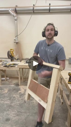 Diy Saw Horse Folding, Diy Saw Horse, Saw Horse Plans, Diy Sawhorse, Saw Horse Diy, Sawhorse Plans, Folding Sawhorse, Saw Horses, Saw Horse