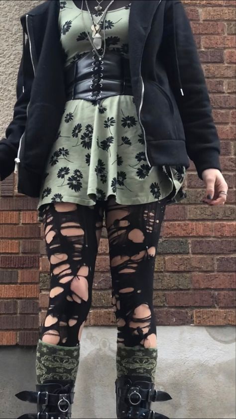 Green Goth Clothes, Ripped Tights Outfit Grunge, Black And Green Outfit Aesthetic, Green Goth Aesthetic, Ripped Tights Outfit, Tights Outfit Ideas, Black And Green Outfit, Outfit Ideas Alt, Goth Twee