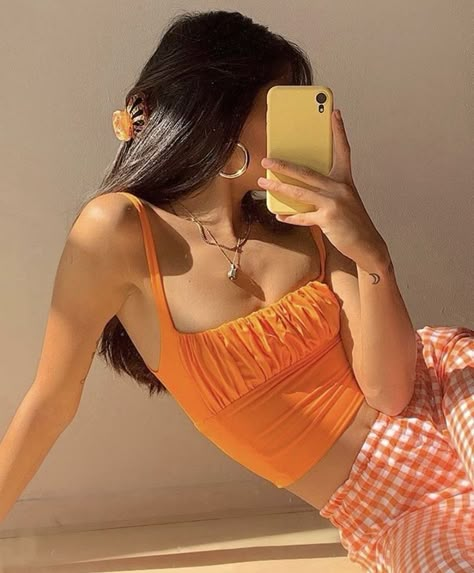 Soft Girl Aesthetic Outfit, Orange Fits, Dr Shoes, Orange Outfit, Orange Aesthetic, Petite Skirt, Orange Fashion, Mode Inspiration, Aesthetic Outfits