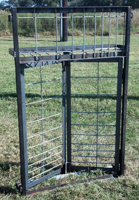 Which type of hog trap door is best? - Texas Hog Traps Hog Trap Ideas, Hog Trap, Feral Pig, Hunting Packs, Livestock Barn, Hog Hunting, Wild Pig, Wild Hog, Trap Door