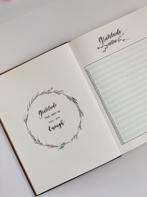 Gratitude Page Bullet Journal, Gratitude Bullet Journal Layout, Minimal Journal Ideas, Bujo Gratitude Log, Gratitude Journal Ideas Notebooks, Gratitude Journaling Ideas, Islamic Bullet Journal, Gratitude Log Ideas, Gratitude Journal Layout