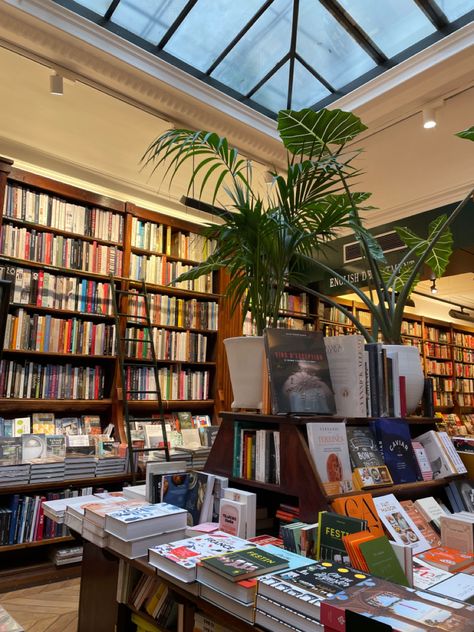 Paris bookstores Bookstore In Paris, Paris Bookstore, Library Inspiration, Book Lover, Bookstore, Book Lovers, Madrid, Paris, Books