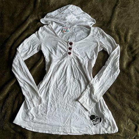 Fairygrunge white babydoll Henley top. Long sleeves.... - Depop Country Jeans, 2000s Tops, White Babydoll, Sublimation Ideas, Dream Outfits, Thrift Finds, Dream Style, Cute Blouses, Henley Top