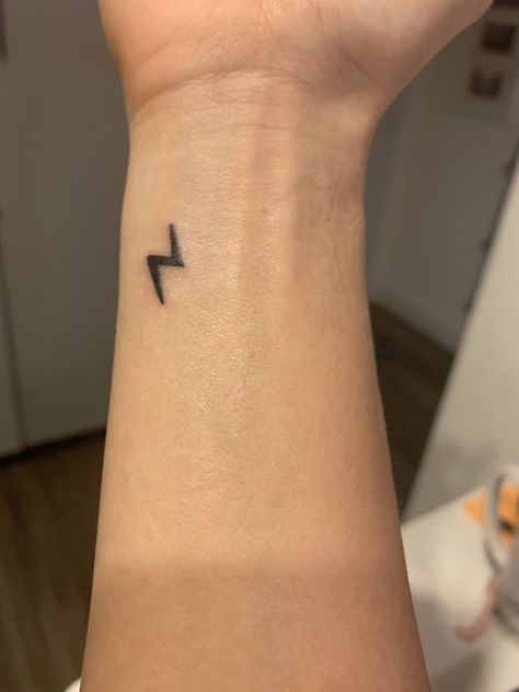 Lightning bolt Lightning Scar Tattoo, Harry Potter Lightning Bolt Tattoo, Tattoos Lightning, Harry Potter Scar Tattoo, Tiny Harry Potter Tattoos, Lightning Bolt Scar, Harry Potter Lightning Bolt, Harry Potter Lightning, Dr Visuals