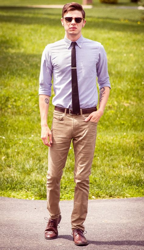 wedding guest attire Wedding Guest Outfit Jeans, Mens Wedding Guest Attire, Mens Wedding Guest Outfit, Men Wedding Attire Guest, Wedding Guest Outfit Men, Khaki Wedding, Male Wedding Guest Outfit, Mens Casual Wedding, Wedding Guest Men