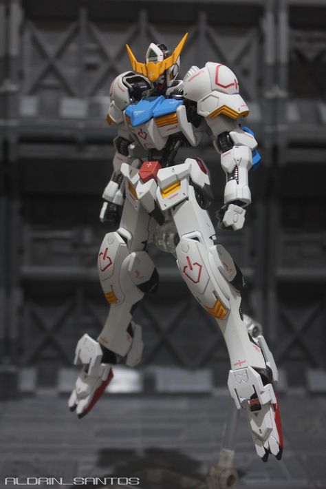 Custom Build: HG 1/144 Gundam Barbatos "Detailed" - Gundam Kits Collection News and Reviews Barbatos Gundam, Gundam Ibo, Gundam Barbatos, Custom Gunpla, Custom Gundam, Custom Paint Jobs, Gundam Model, Mobile Suit, Custom Decals