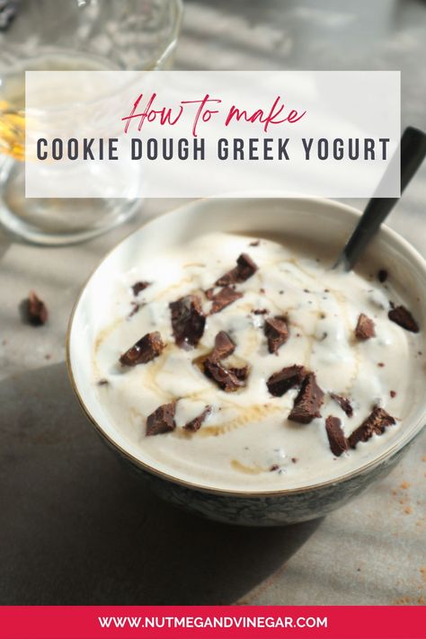 This cookie dough Greek yogurt is the perfect breakfast when you crave dessert! You make this recipe in less than 5 minutes, and all you need are a few simple ingredients. Cookies And Cream Yogurt, Cookie Dough Greek Yogurt, Greek Yogurt Cookie Dough, Cookie Dough Yogurt, Easy Cookie Dough, Healthy Snack Bars, Refreshing Snacks, Healthy Meat Recipes, Edible Cookie Dough