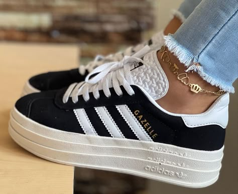 Shoe Inspo Women, Black Shoes Adidas, Adidas Women Shoes, Adidas Gazelle Bold, Pretty Sneakers, Gazelle Bold, Back To School Shoes, Trendy Shoes Sneakers, Preppy Shoes