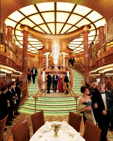 Cunard Queen Elizabeth, Cruise Ships Interior, Cunard Ships, Rms Queen Elizabeth, Queen Mary Ii, Cunard Cruise, Best Cruise Ships, Vampire Masquerade, Cruise Liner