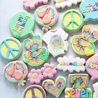 2nd Birthday Cookies, Decorated Birthday Cookies, Groovy Cookies, Cookie Package, Sweets Birthday, Hippie Birthday Party, Butter Shortbread, Tie Dye Birthday, Hippie Birthday