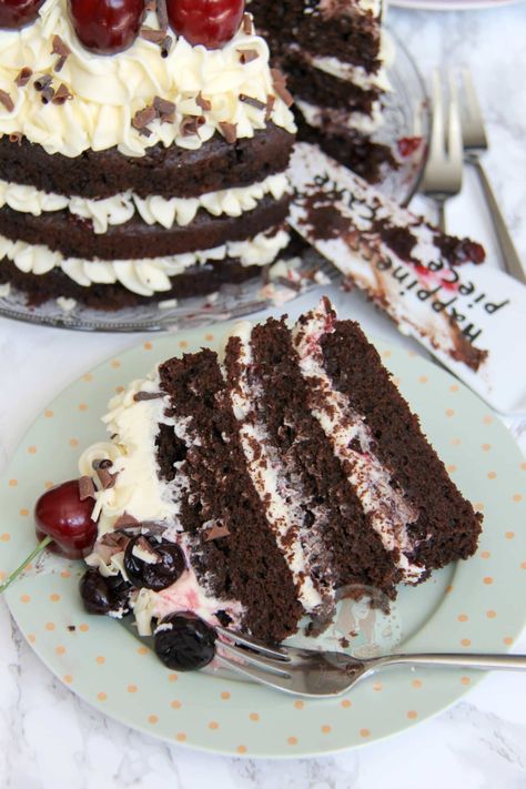 Black Forest Cheesecake, Black Forest Cake Recipe, Black Forest Gateau, Janes Patisserie, Black Forest Cake, British Baking, Forest Cake, Different Cakes, Moist Chocolate Cake