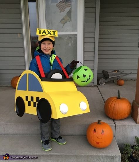 Bug Car Taxi Costume Literary Costumes, Harry Potter Kostüm, Train Costume, 2017 Halloween Costumes, Car Costume, Cars Volkswagen, Clever Costumes, Pregnancy Costumes, Cardboard Car