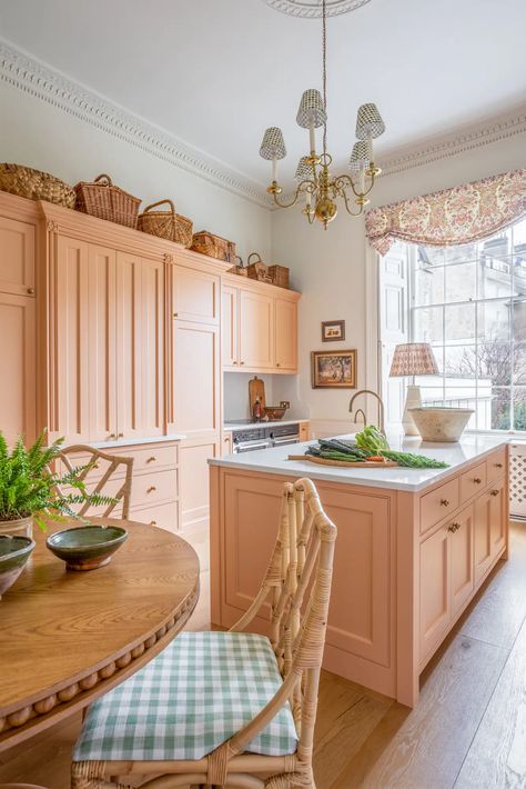 Georgian Townhouse, Bath - Sean Symington Sean Symington, Coloured Kitchens, Pink Ground, Cabinet Dining Room, Georgian House, Georgian Townhouse, Sustainable Kitchen, Brown Furniture, Interior Modern