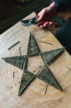 Yule Designs, Willow Star, Willow Projects, Willow Crafts, Cub Scout Crafts, Twig Stars, Willow Sticks, Popsicle Stick Christmas Crafts, Diy Christmas Snowflakes