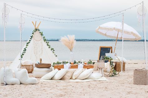 Coastal Picnic & Company – Gulf Coast's 1st Luxury Pop-Up Picnic Experience Birthday Picnic Ideas For Adults, Birthday Picnic Ideas, Coastal Picnic, Pop Up Picnic, Beach Picnic Party, Lace Teepee, Picnic Company, Picnic Party Decorations, Birthday Picnic