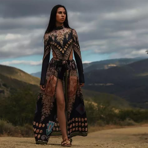 Native American Wedding Dress, Native American Style Outfits, Native Outfits, Indigenous Fashion, Native American Wedding, Native American Dress, Fashion Artist, Native American Clothing, Native Design