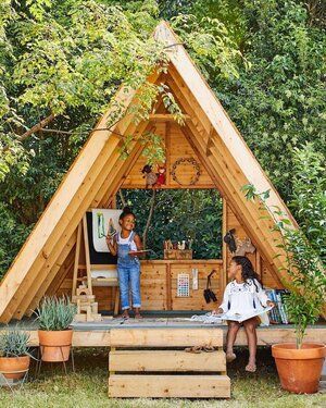 A Frame Playhouse, Tree House Diy, Diy Playhouse, Backyard Playhouse, نباتات منزلية, Outdoor Play Areas, Outdoor Play Area, Tree House Designs, Playhouse Outdoor