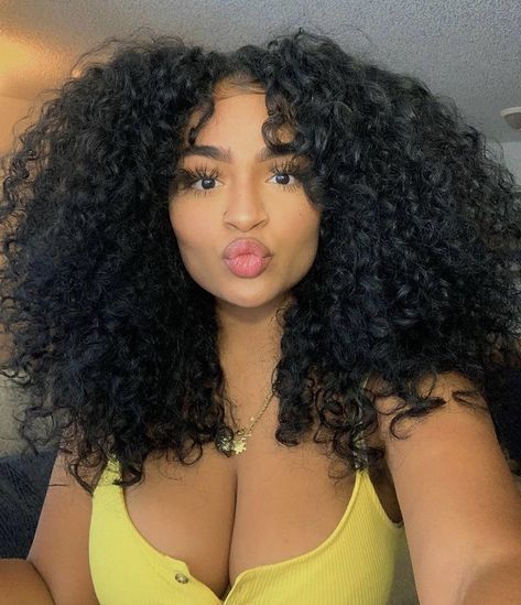 Big Curly Hair, Beautiful Curly Hair, Natural Hair Inspiration, Hair Life, Baddie Hairstyles, Curly Hair Cuts, Hair Game, Long Curly Hair, Curly Girl