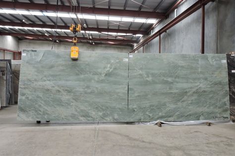 Emerald Quartzite - Project Stone Emerald Quartzite, Green Quartzite, Red Veins, Golden Beach, Emerald Green, Green Colors, Interior Designers, Interior And Exterior, Color Schemes