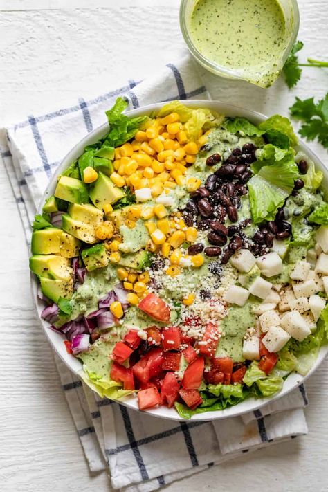 Tex Mex Salad, Mexican Chopped Salad, Fiesta Salad, Mexican Salad Recipes, Mexican Salad, Mexican Salads, Chopped Salad Recipes, Vegetarian Mexican, Creamy Salad Dressing