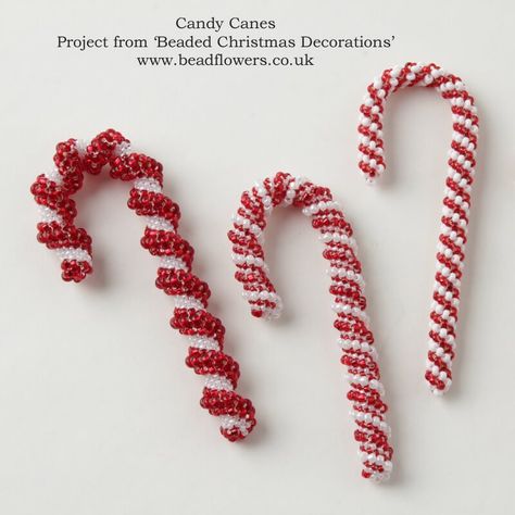 Beaded Candy Canes, Beaded Christmas Decorations, Christmas Beading, Beaded Stuff, Beads Candy, Candy Cane Ornament, Beaded Boxes, Beaded Christmas Ornaments, Christmas Bead