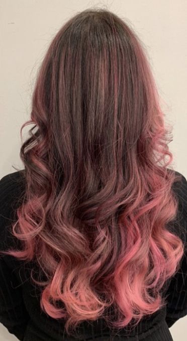 Brown Hair With Pink Highlights, Pink Hair Tips, Brown And Pink Hair, Pink Hair Streaks, Pink Hair Highlights, Pink Balayage, Highlights On Brown Hair, Underlights Hair, Pink Ombre Hair